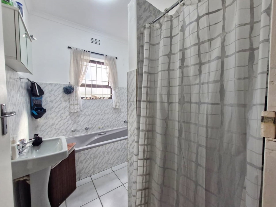 2 Bedroom Property for Sale in Protea Village Western Cape
